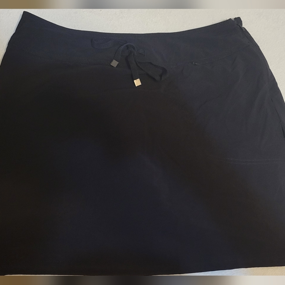 Ladies green tea golf athletic skort size large
